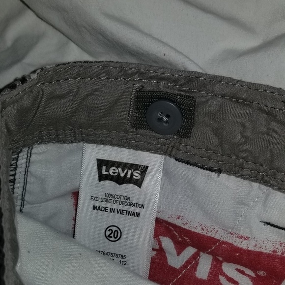 Levi's  20 - Picture 3 of 3
